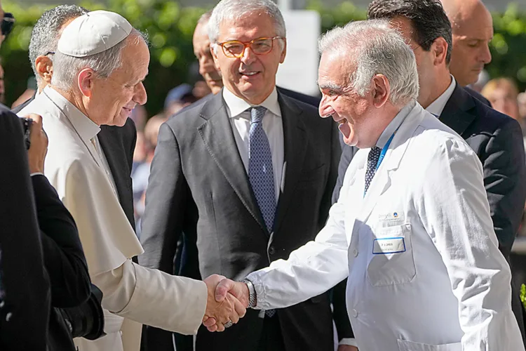 Pope Leo diagnosed with lung cancer